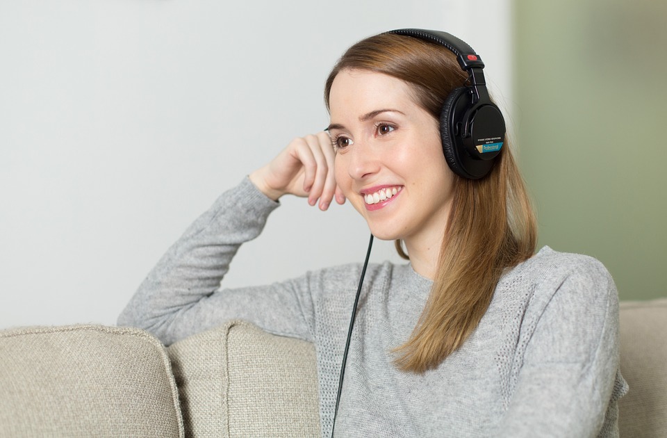 A guide to selecting the best headphones